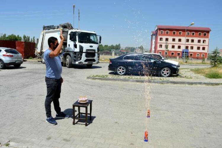 Hastane Bahçesinde Babalar Günü Kutlaması
