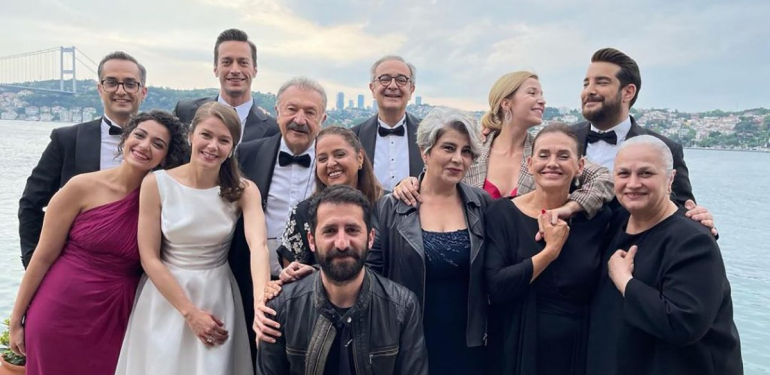 Kanal D’nin Sevilen Dizisi Camdaki Kıza Sürpriz Bir İsim Katıldı: İzleyenler Şaşkına Döndü!