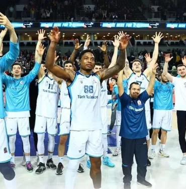 Türk Telekom Takımı Eurocup Finali Öncesi Kaza Geçirdi