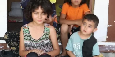 6 Torunu İle TIR Dorsesinde Yaşam Savaşı Veriyor