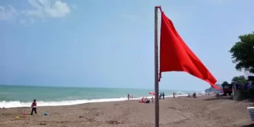 Akçakoca'da Denize Girmek Yasaklandı