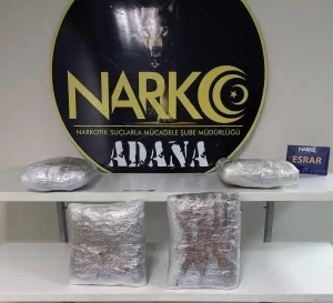 Adana Otogarı'nda Sırt Çantasında 2,5 kilo Esrarla Yakalandı 'İçmek İçin Aldım' Dedi