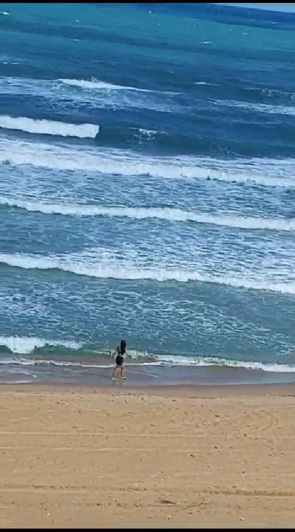 Sarıyer'de Denize Giren Çocuk Dalgalara Kapılarak Kayboldu