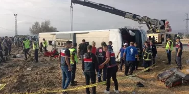 Amasya'da Yolcu Otobüsü Devrildi: 6 Ölü, 35 Yaralı