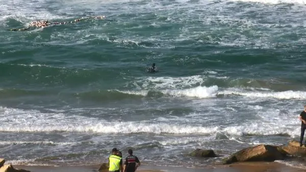 Sarıyer'de Denize Giren Çocuk Dalgalara Kapılarak Kayboldu